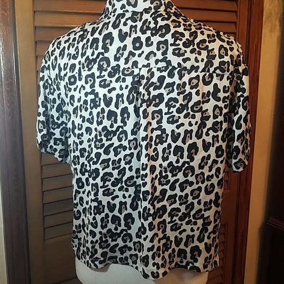 Code X Mode Animal Print Shirt - Picture 2 of 4